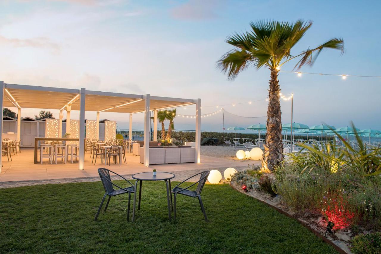 Blu Suite Resort Беллария-Иджеа-Марина Экстерьер фото