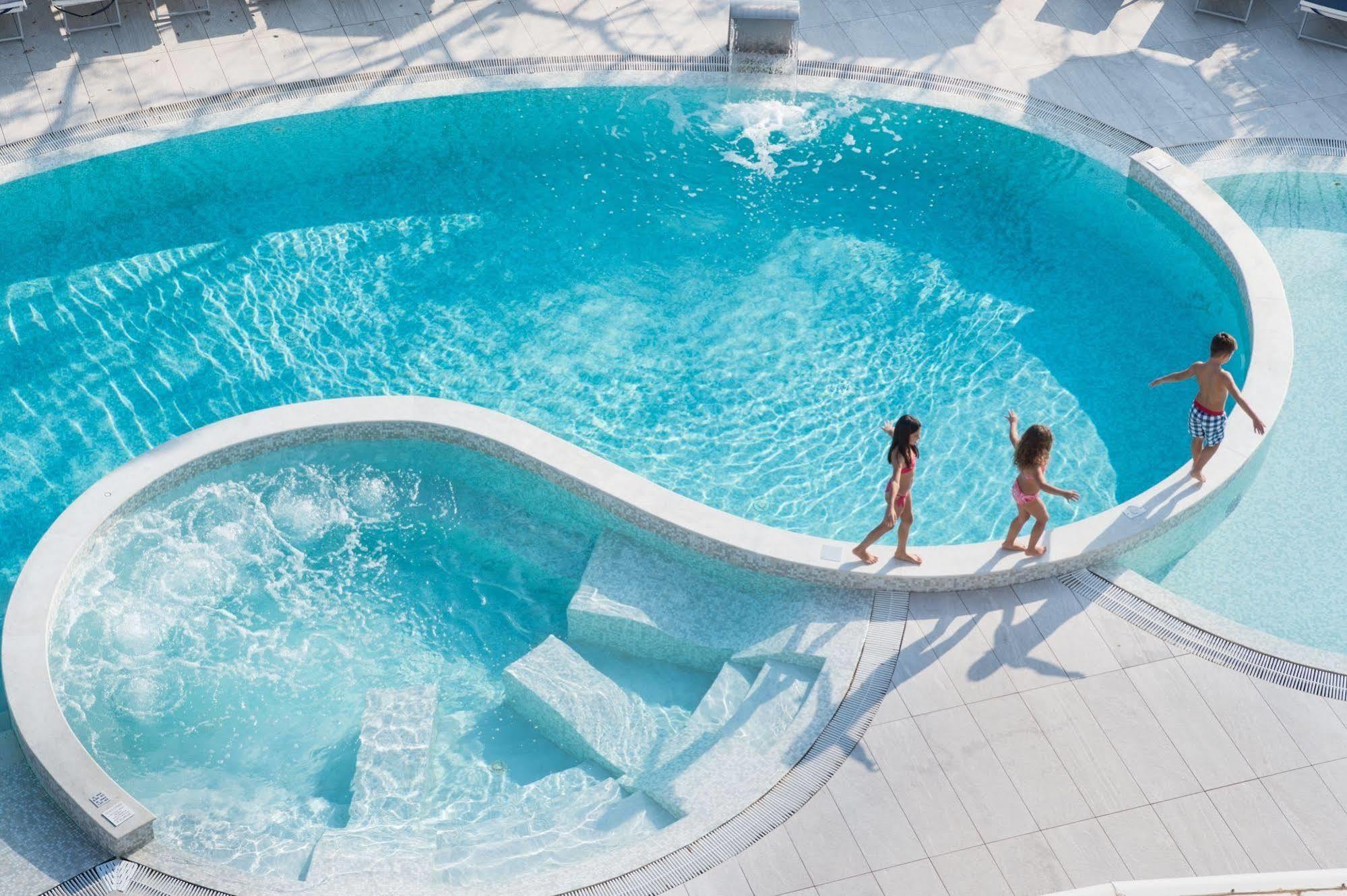 Blu Suite Resort Беллария-Иджеа-Марина Экстерьер фото